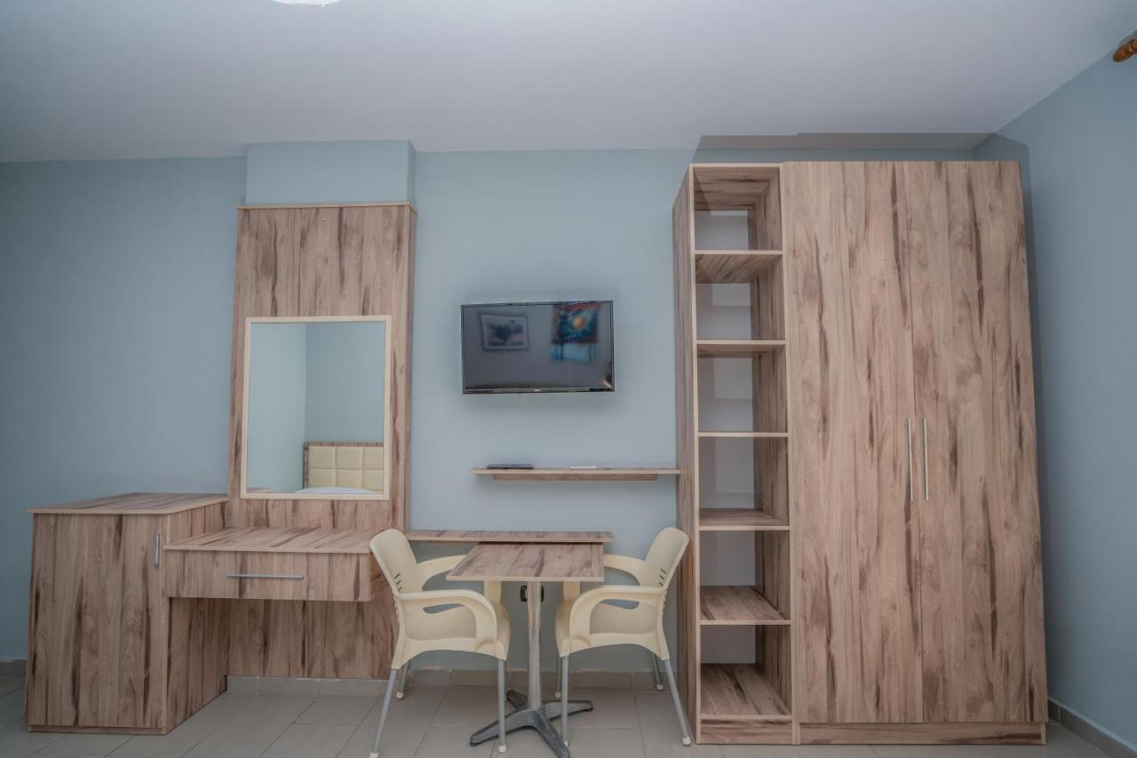Hotel Klebrido Durres Luaran gambar