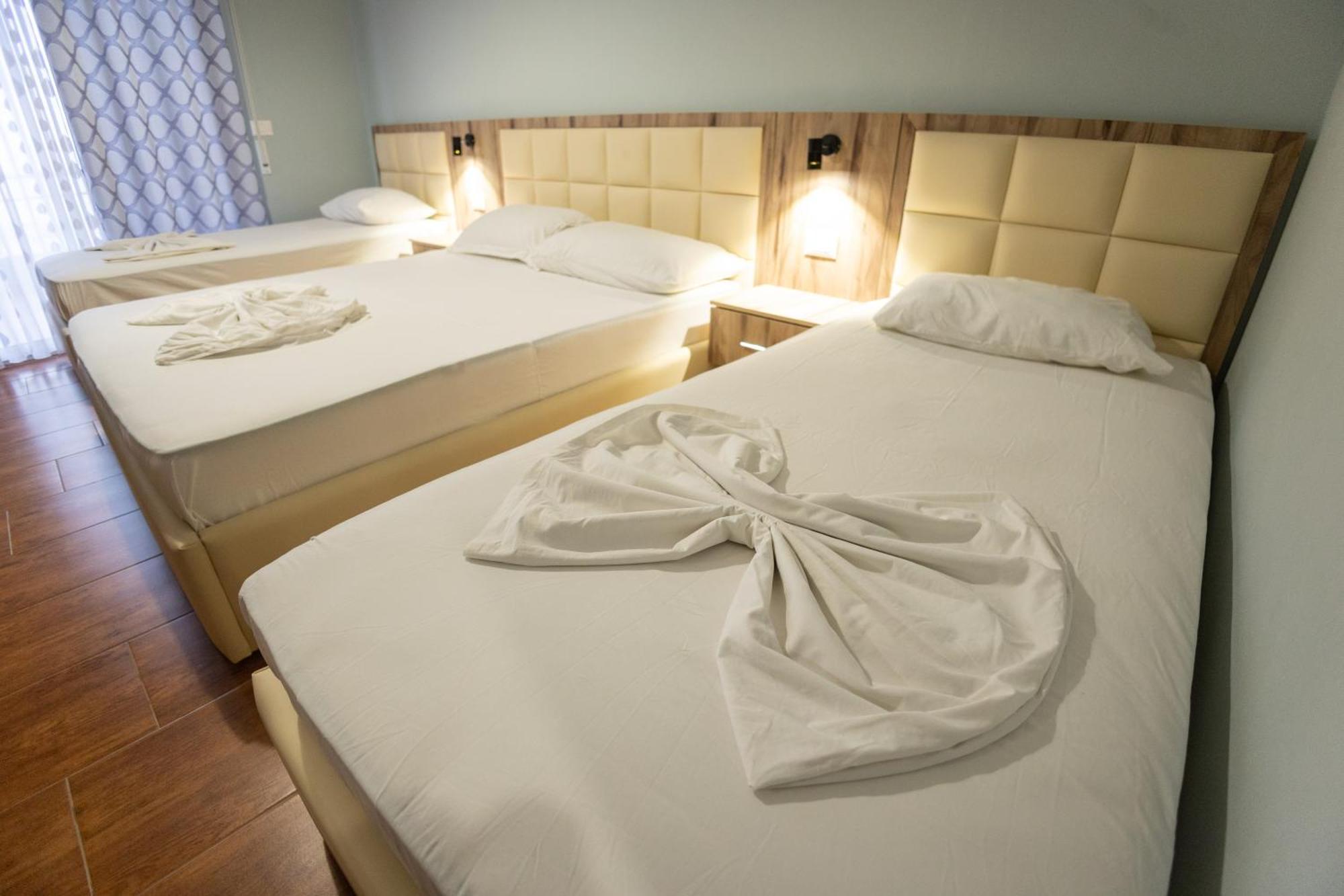 Hotel Klebrido Durres Luaran gambar