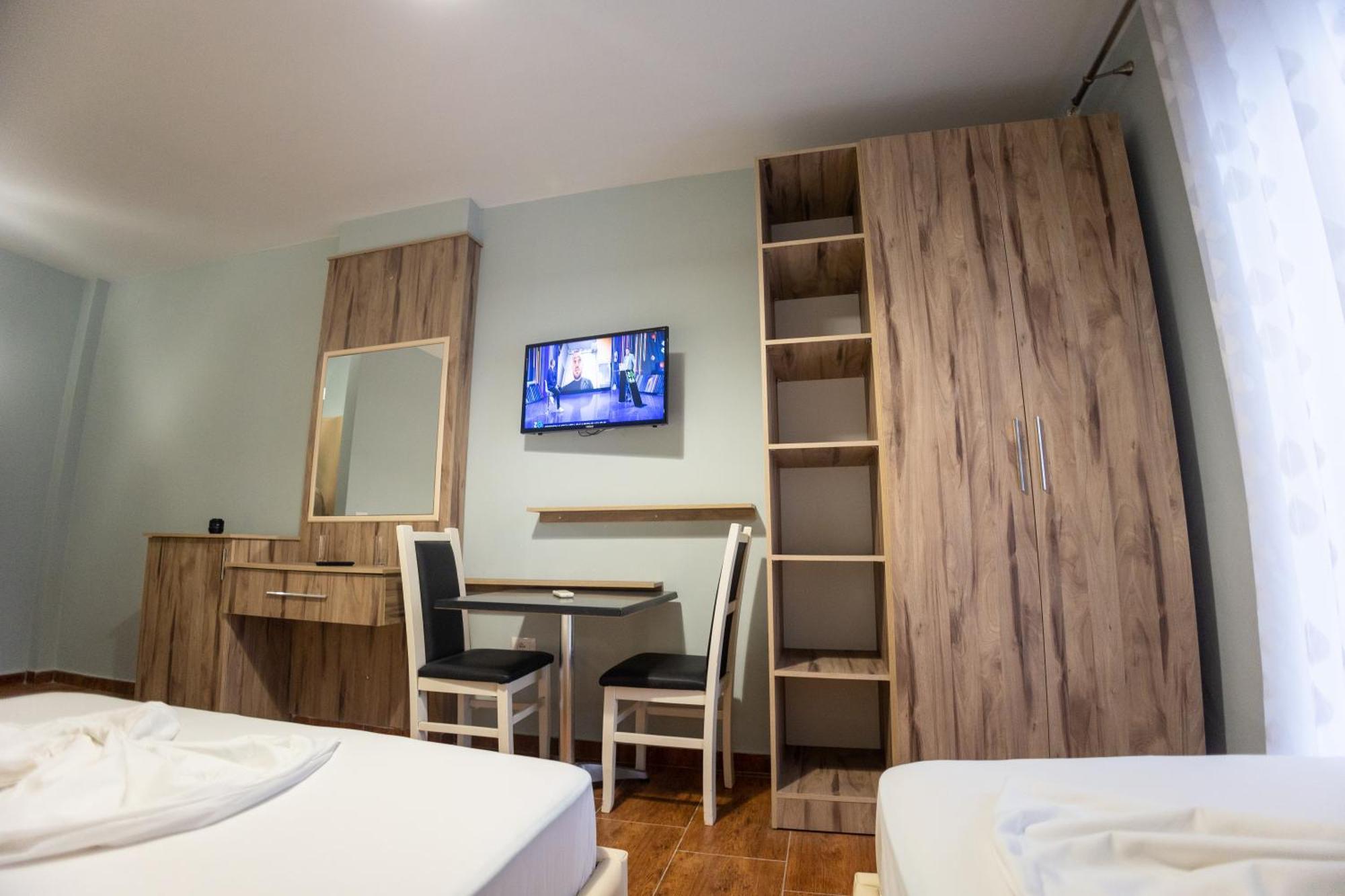 Hotel Klebrido Durres Luaran gambar